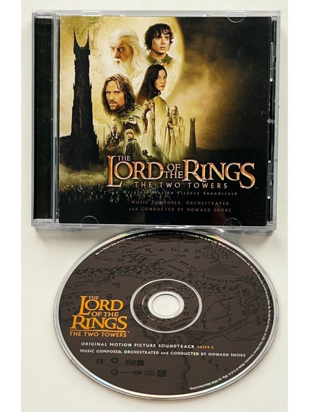 Lord of The Rings The Two Towers Soundtrack CD LOTR Howard Shore 2002